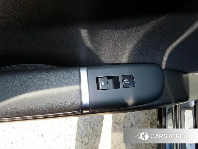 Hyundai Grandeur (GN7) id 3798960 из Кореи 7