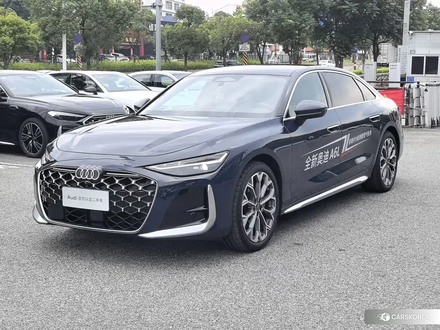 Audi A6L id 4649341 из Китая 7