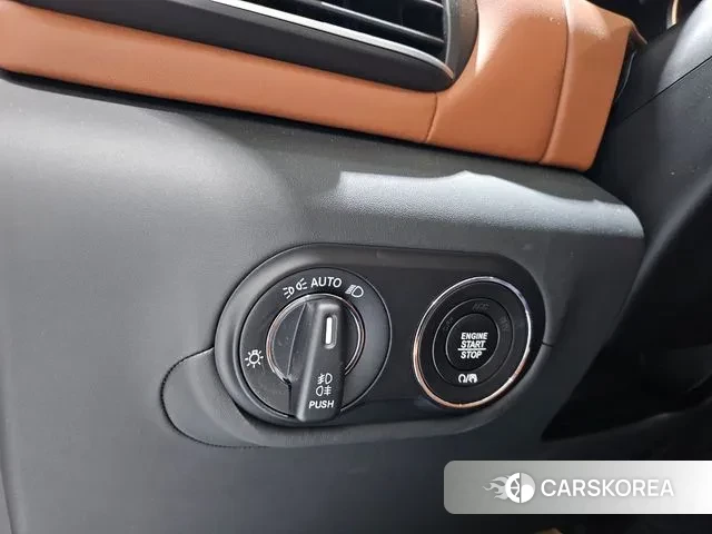 Maserati Levante id 3431720 из Кореи 7