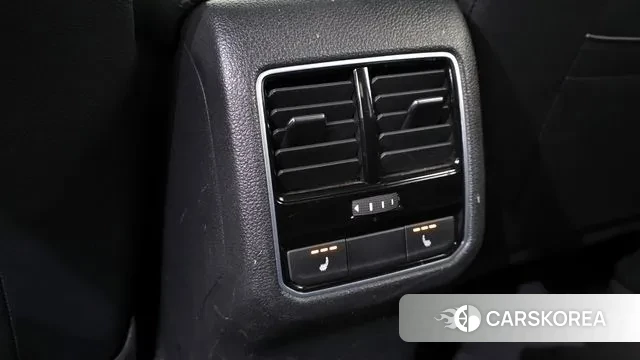 Volkswagen The New Passat id 3515211 из Кореи 7