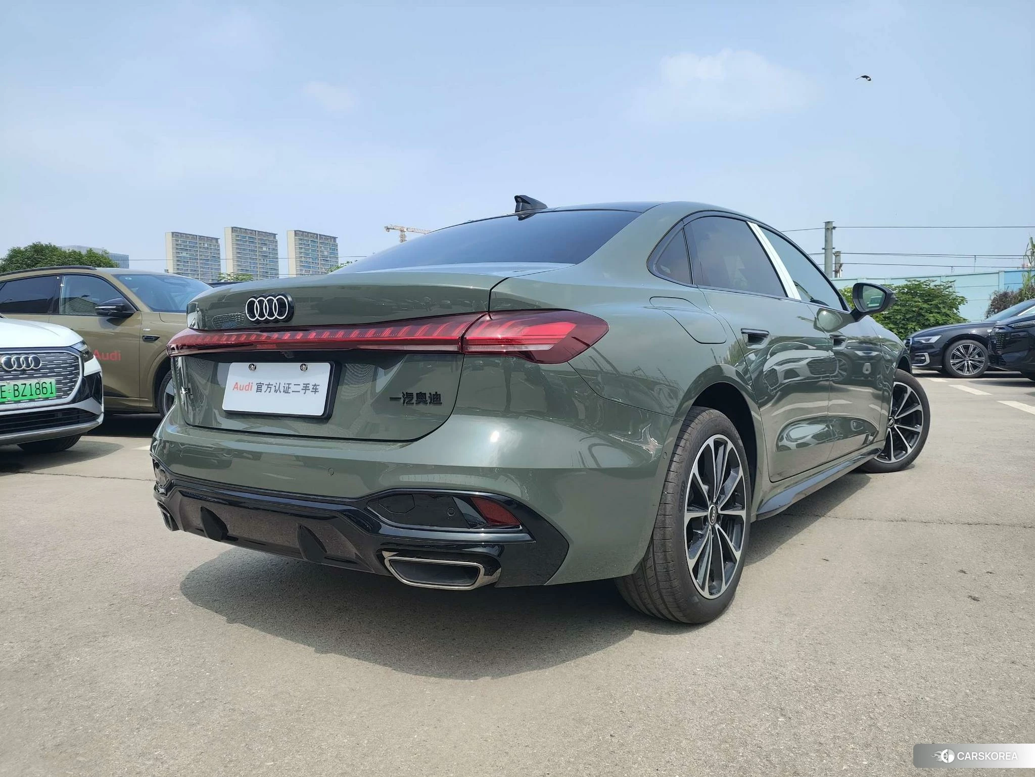 Audi A5L id 4405825 из Китая 7