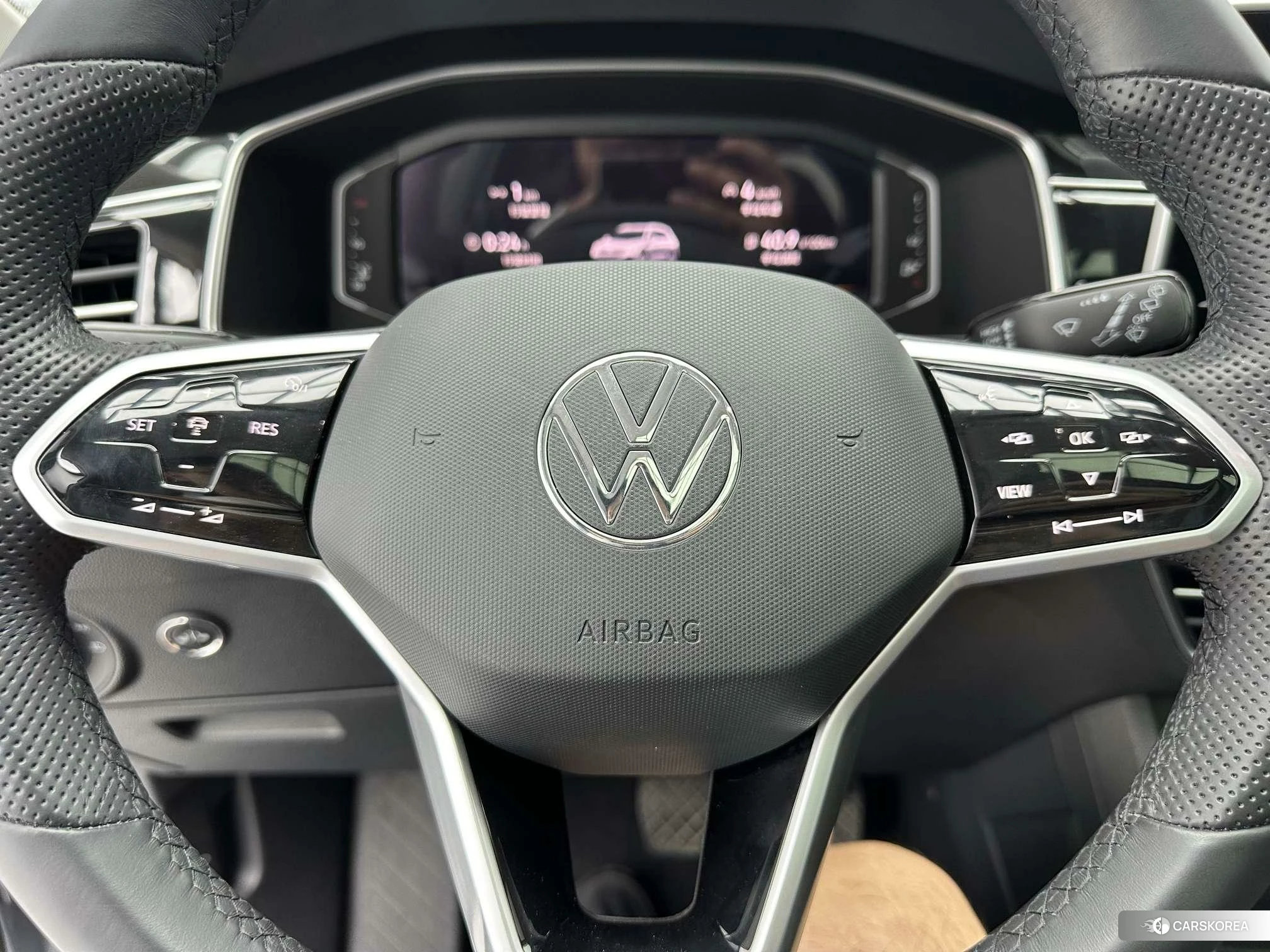 Volkswagen Tiguan L id 4514873 из Китая 7