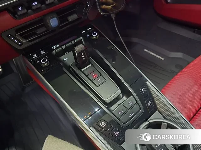 Porsche 911(992) id 3592902 из Кореи 7