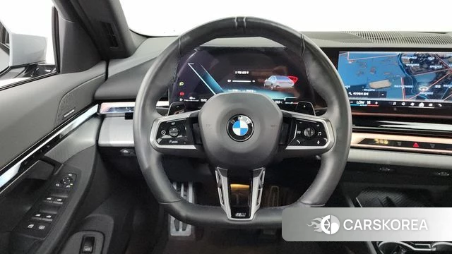 BMW 5 Series (G60) id 4834576 из Кореи 7