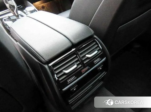 BMW 5 Series (G30) id 4285841 из Кореи 7