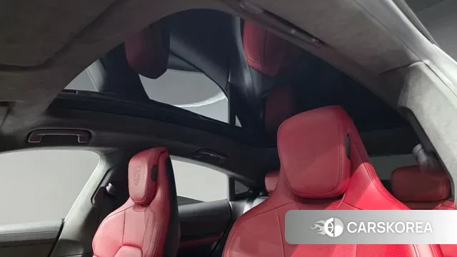 Porsche Taycan id 3690086 из Кореи 8