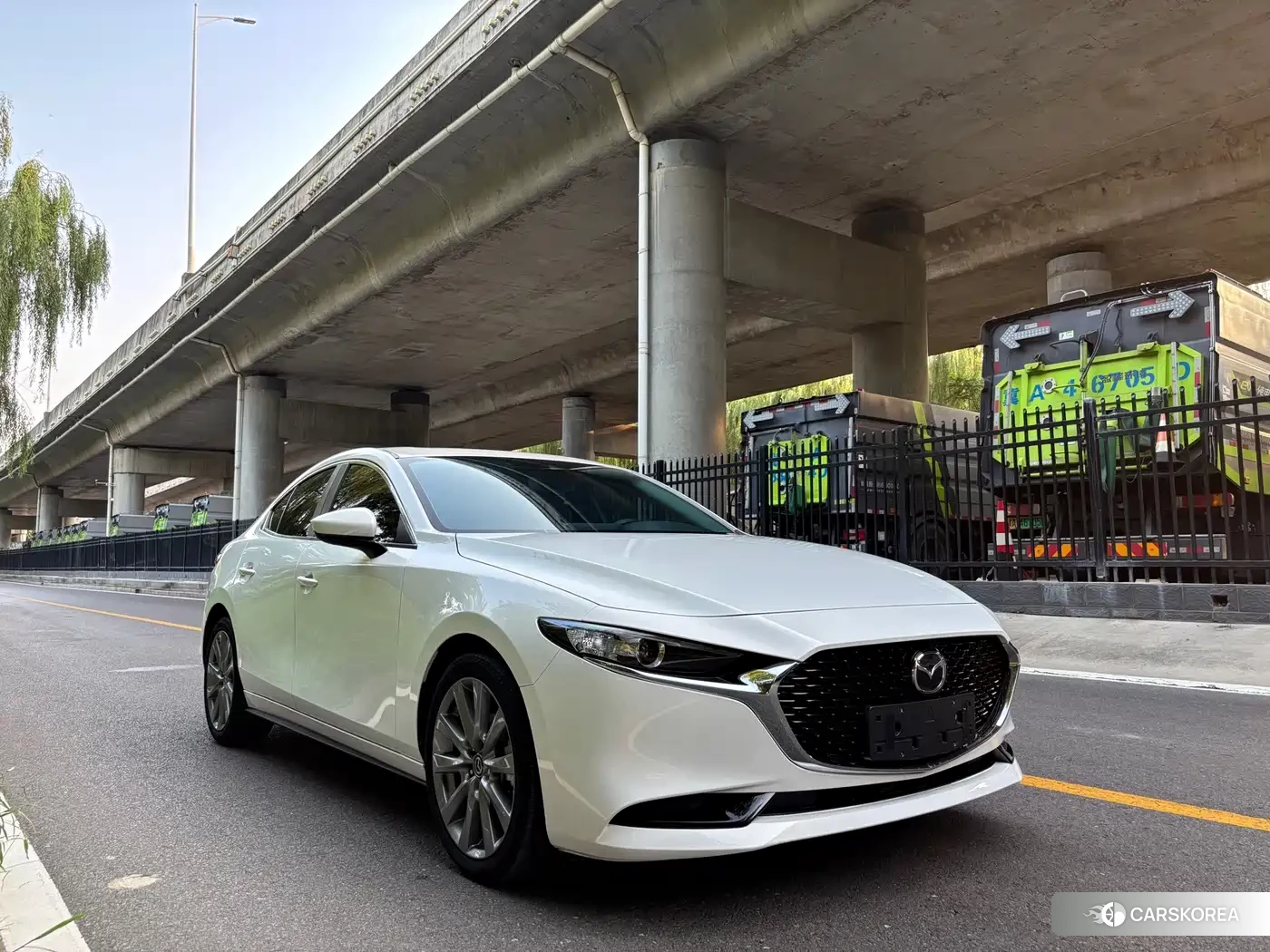 Mazda 3 id 4680629 из Китая 8