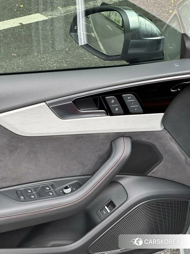 Audi S5 id 4348953 из Китая 8