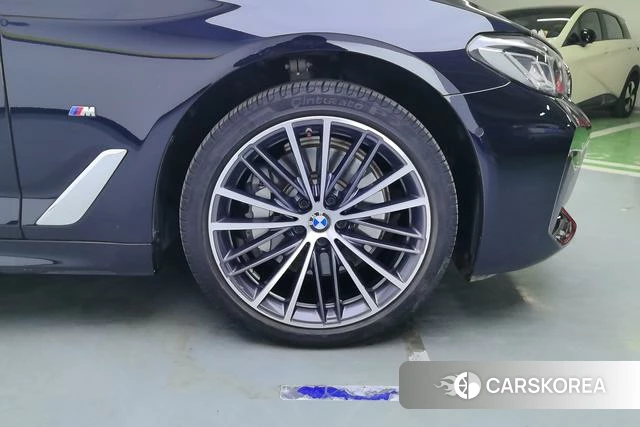 BMW 5 series id 4212315 из Китая 8