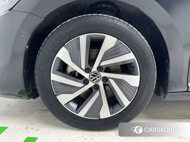 Volkswagen Passat PHEV id 4221849 из Китая 8