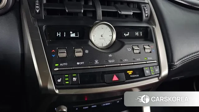 Lexus NX300h id 3535256 из Кореи 8