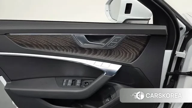 Audi A6 (C8) id 3379219 из Кореи 8