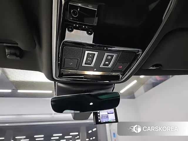 Land Rover Range Rover Velar id 3682707 из Кореи 8