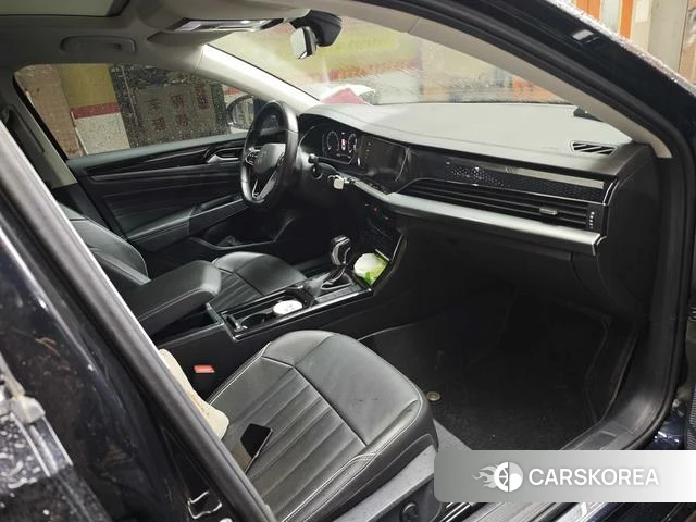 Volkswagen Passat id 4279309 из Китая 8