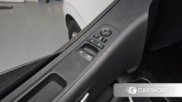 Hyundai Staria id 3523100 из Кореи 8