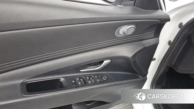 Hyundai Avante (CN7) id 3196603 из Кореи 8