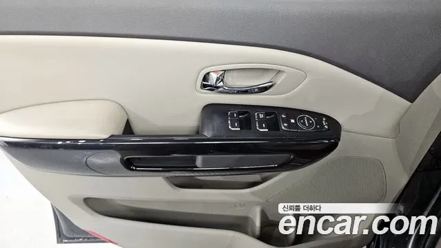 Kia All New Carnival id 2714210 из Кореи 8