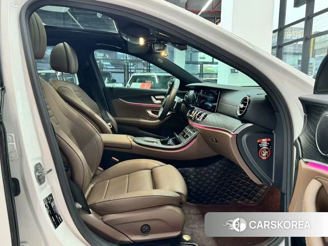 Mercedes-Benz E-class id 4297438 из Китая 8