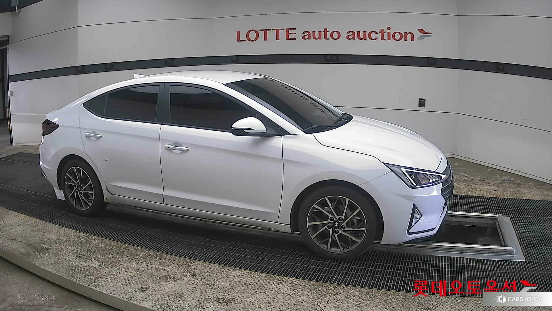 Hyundai Avante id 3869376 из Кореи 8