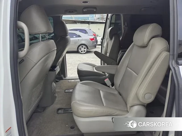 Kia All New Carnival id 3510279 из Кореи 8