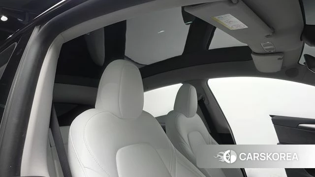 Tesla Model Y id 4778490 из Кореи 8