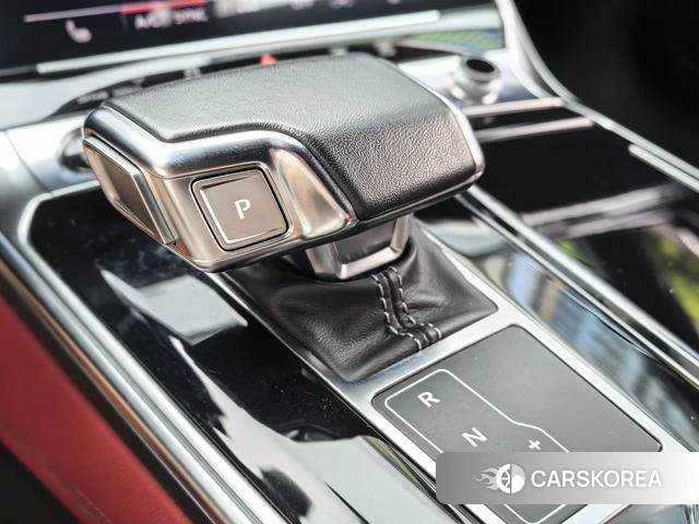 Audi A7L id 4277377 из Китая 8