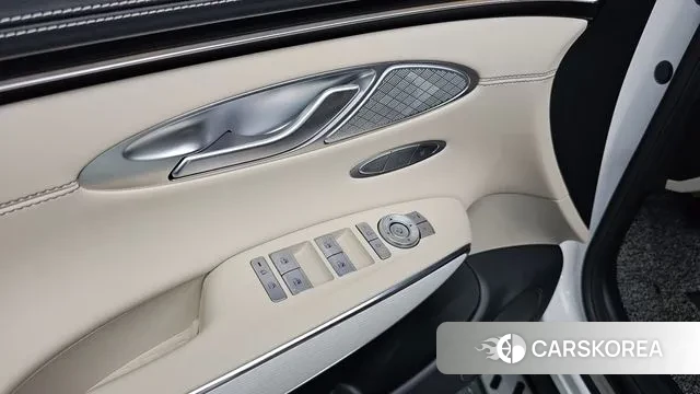 Genesis GV70 id 3382983 из Кореи 8