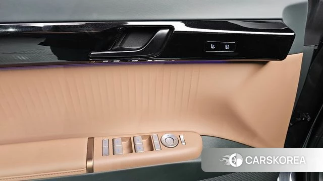 Hyundai Grandeur Hybrid (GN7) id 3914556 из Кореи 8