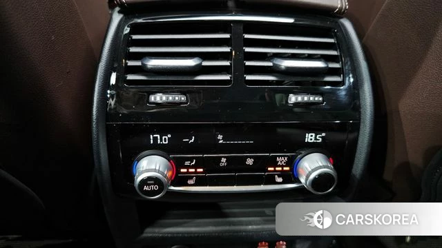 BMW 5 Series (G30) id 4179709 из Кореи 8