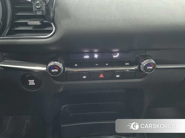 Mazda CX-30 id 4298433 из Китая 8