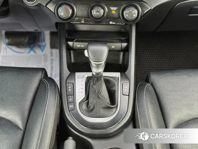 Kia Come New K3 id 3522614 из Кореи 8