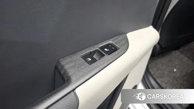 Kia Di Ol Nu Niro id 3771264 из Кореи 8