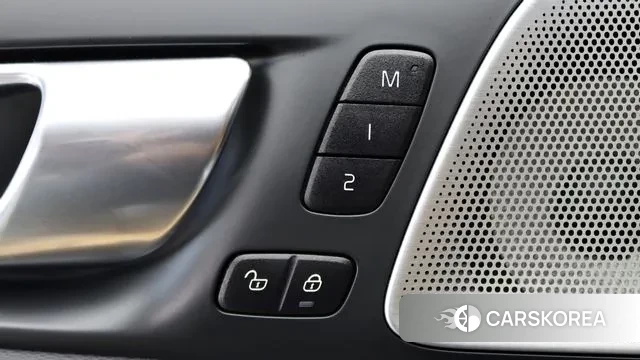 Volvo V60 Cross-Country 2nd Generation id 3324074 из Кореи 8