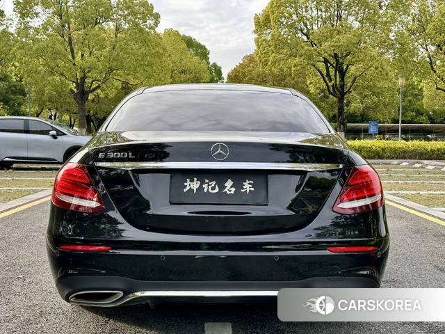 Mercedes-Benz E-class id 4219985 из Китая 8