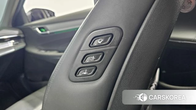 Hyundai The New Grandeur IG Hybrid id 4377549 из Кореи 8