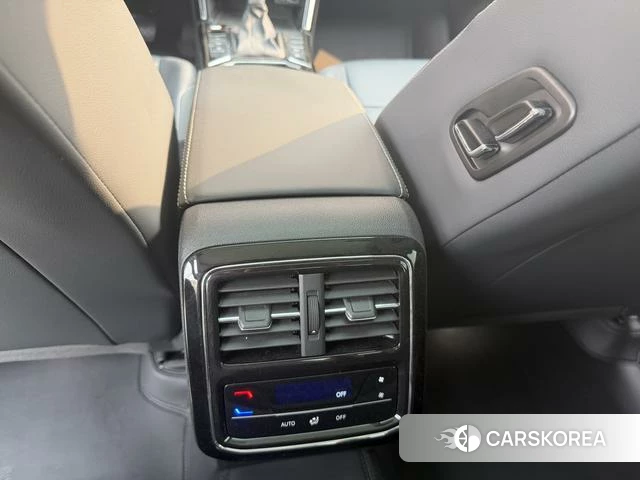 Volkswagen Passat id 4313406 из Китая 8