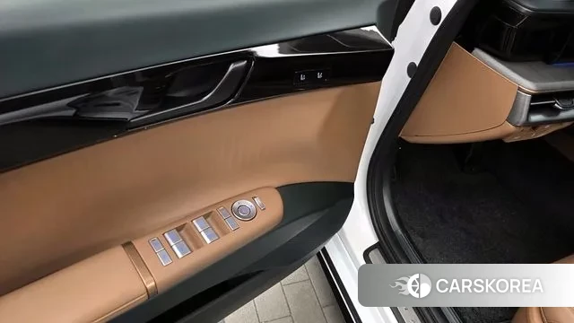 Hyundai Grandeur (GN7) id 3383209 из Кореи 8