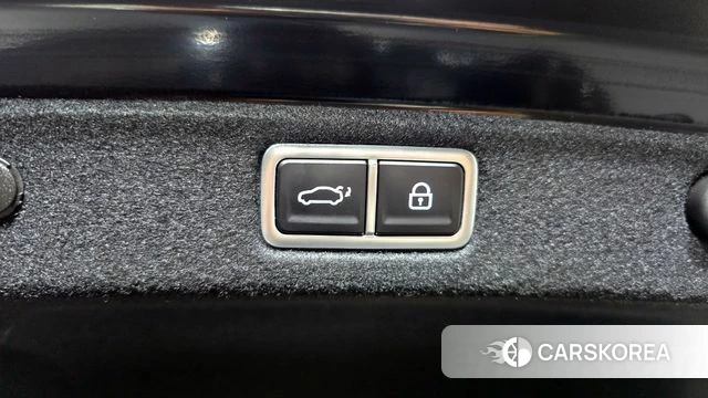 Hyundai Grandeur Hybrid (GN7) id 4017592 из Кореи 8