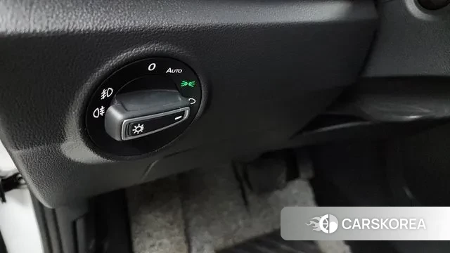 Volkswagen T-Roc id 3349622 из Кореи 8