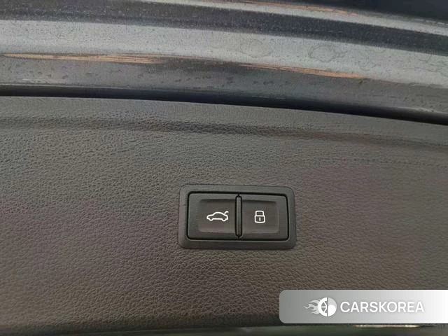 Audi Q5L Sportback id 4260973 из Китая 8