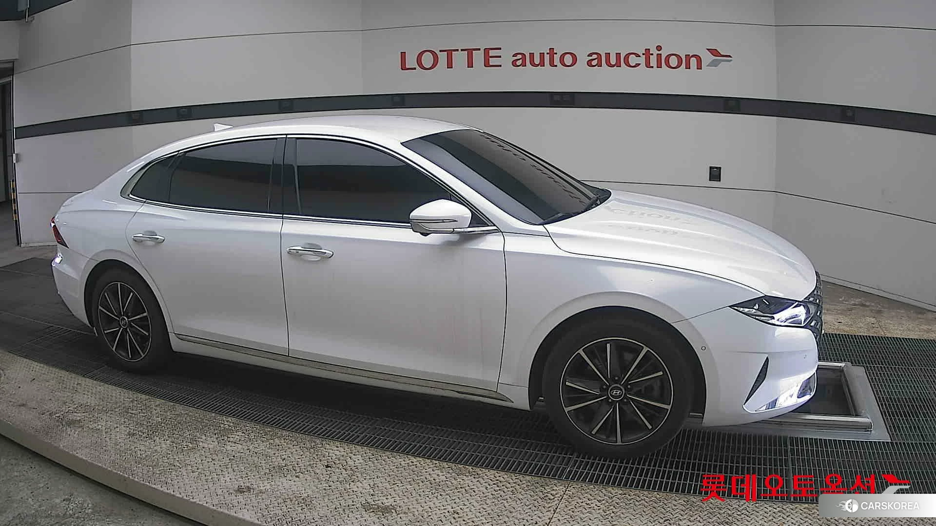 Hyundai Grandeur id 3888366 из Кореи 8