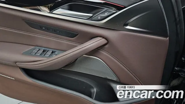 BMW 5 Series (G30) id 2739243 из Кореи 8