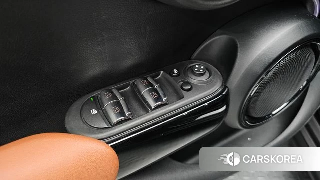 Mini Cooper S id 3933917 из Кореи 8