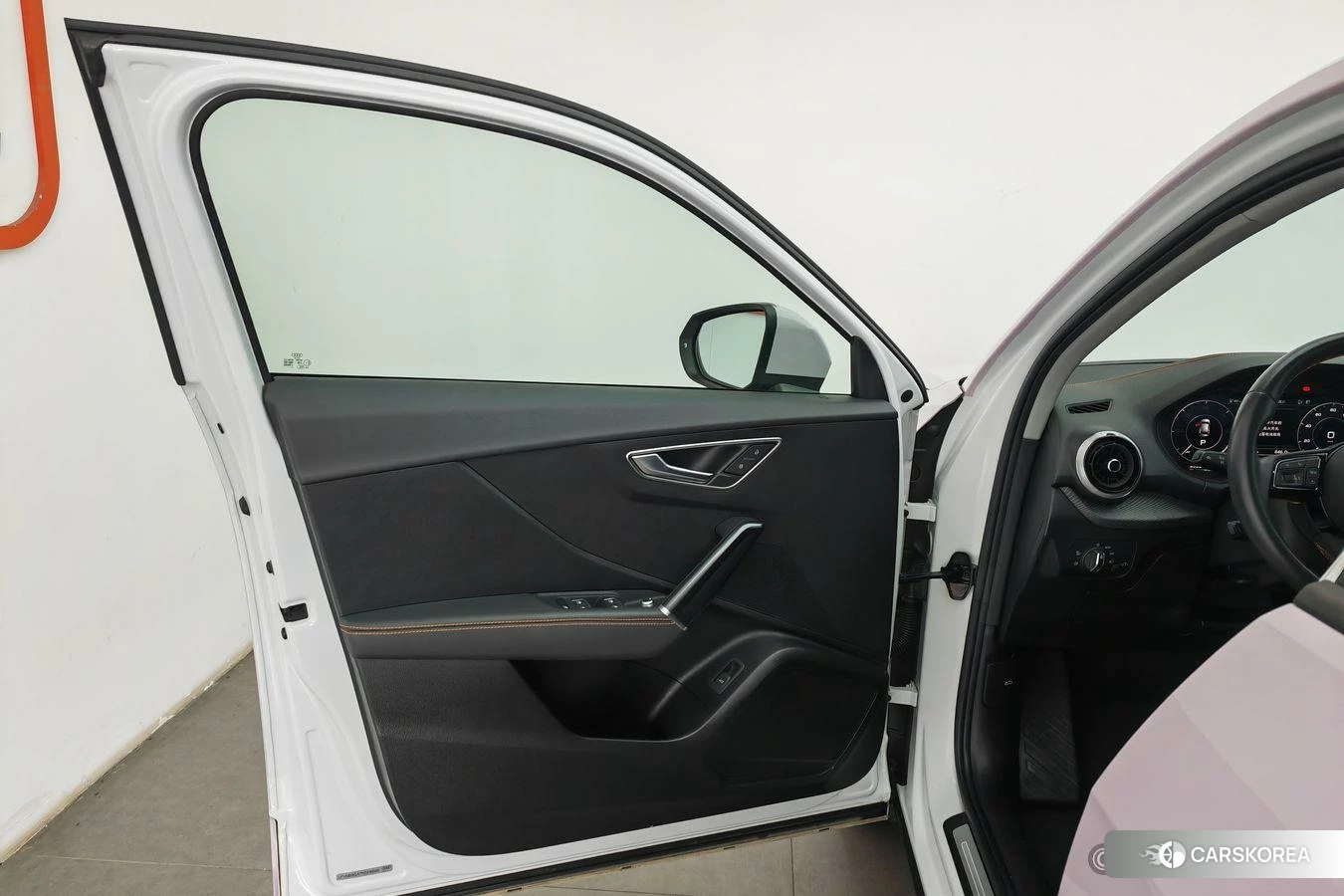 Audi Q2L e-tron id 4461374 из Китая 8
