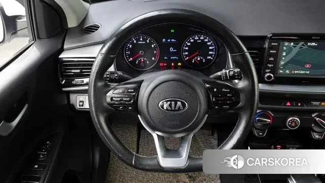 Kia Stonic id 3608032 из Кореи 8