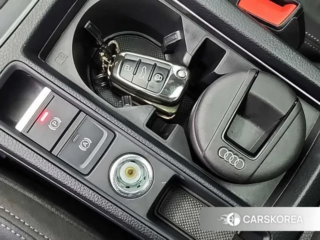 Audi Q3 (F3) id 3721484 из Кореи 8