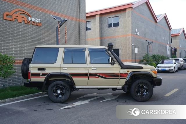 Toyota Land Cruiser 70 Series id 4239725 из Китая 8