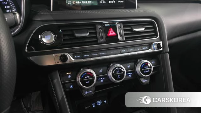 Genesis G70 id 3879779 из Кореи 8