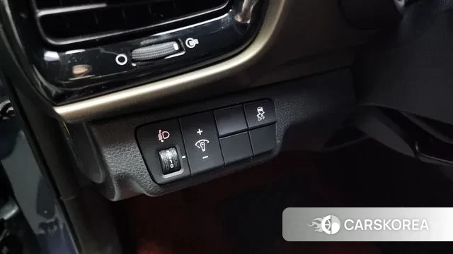 Kia Stonic id 3520632 из Кореи 8