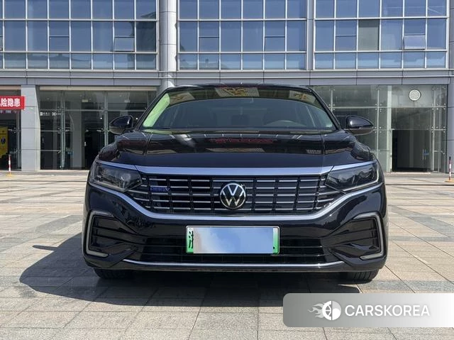 Volkswagen Passat PHEV id 4393181 из Китая 8
